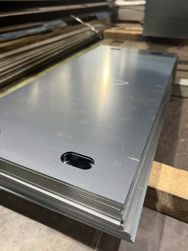 레이저 슬롯 가공