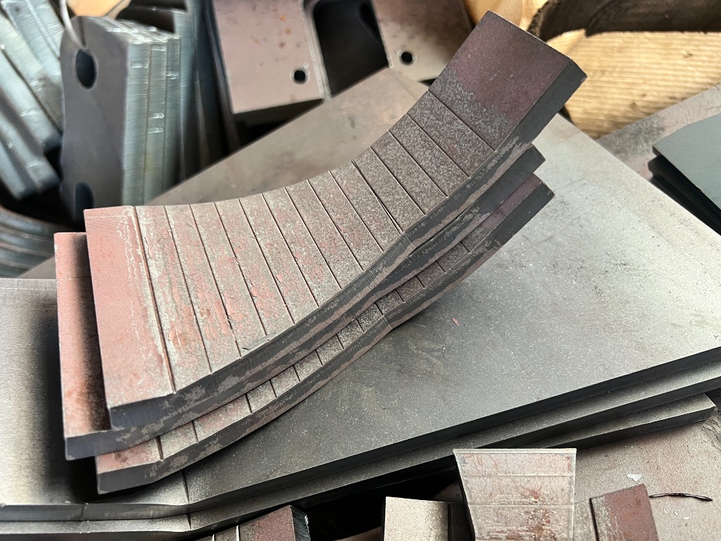 후판 정밀 절곡